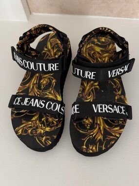 New Versace Jeans Couture Black & Gold Baroque Strap Sandals